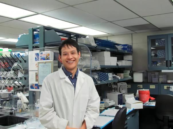 刘芹防 工作照(1).jpg